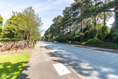 3 bedroom detached house for sale, Glebe Road, Leicester, LE2
