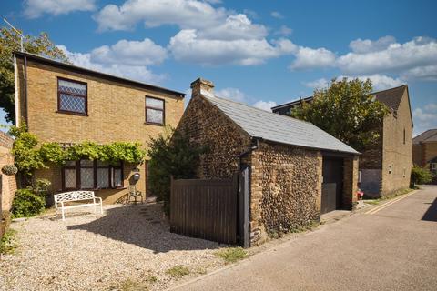 Carousel Cottage Clarendon Mews, Broadstairs, CT10 1RZ