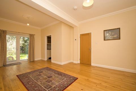 Carousel Cottage Clarendon Mews, Broadstairs, CT10 1RZ
