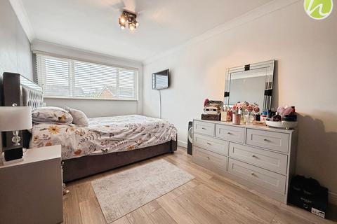 75 Brampton Close, Corringham, Stanford-le-hope, SS17 7NR