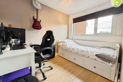 75 Brampton Close, Corringham, Stanford-le-hope, SS17 7NR