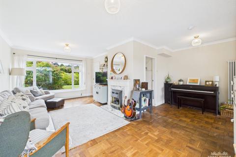 undefined, Melbourne Way, ,
