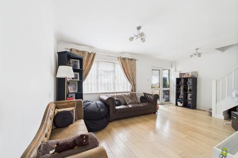3 bedroom end of terrace house for sale, Kirby Road, Dartford, Kent, DA2