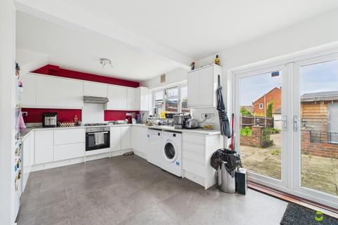 3 bedroom end of terrace house for sale, Kirby Road, Dartford, Kent, DA2
