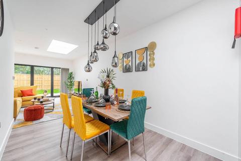 undefined, 23 Eton Avenue, Wembley HA0