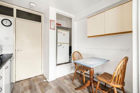 80 Lambourn Close, London, W7 2LN