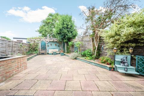 4 bedroom house for sale, Monkleigh Road, Morden SM4