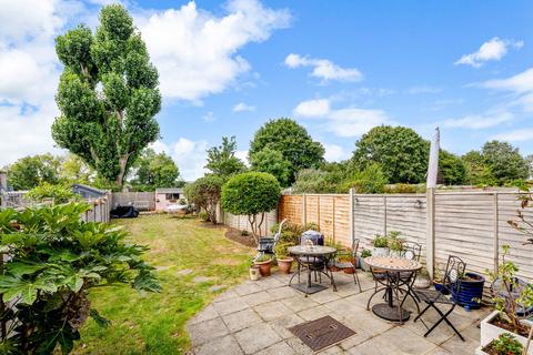 87 Stanhope Grove, Beckenham, BR3 3HL