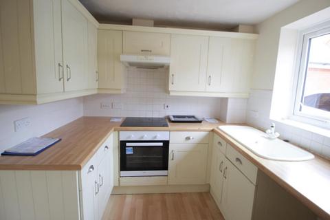 2 bedroom flat to rent, Meachen Road, Colchester CO2