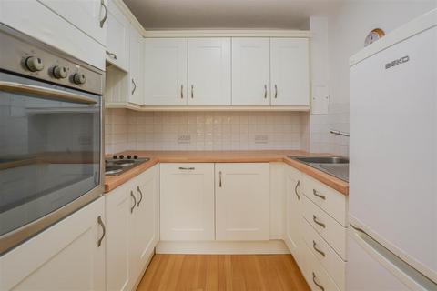 1 bedroom retirement property for sale, Sawyers Hall Lane, Brentwood