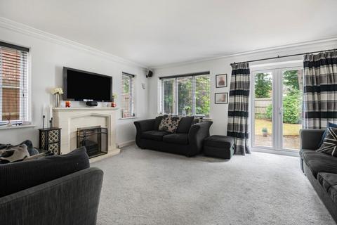 undefined, Chilterns End Close, Henley-on-Thames, Oxfordshire, RG9