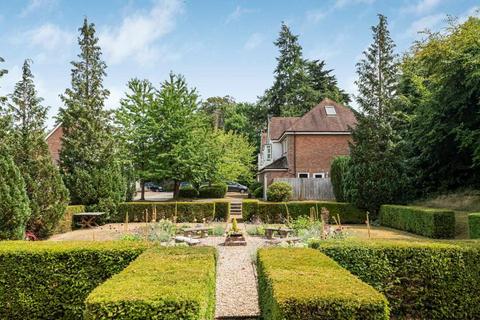undefined, Chilterns End Close, Henley-on-Thames, Oxfordshire, RG9