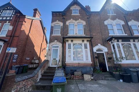 Bearwood Rd - 5 Bed HMO + 2 x Studio Flats , Smethwick, B66