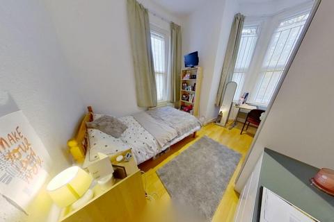 2 bedroom house to rent, Addison Street, Nottingham NG1