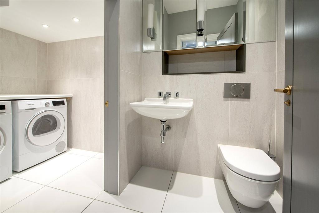Utility Room/WC