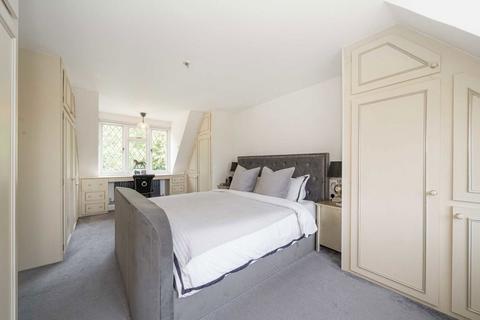 Woodland House Woodlands Drive, Sunbury-on-thames, TW16 5JS