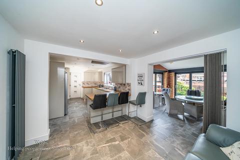 4 bedroom detached house for sale, Chichester Close, Rugeley