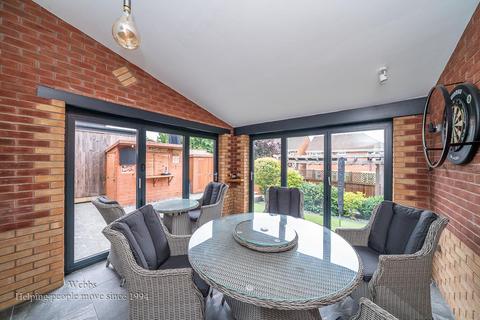 4 bedroom detached house for sale, Chichester Close, Rugeley