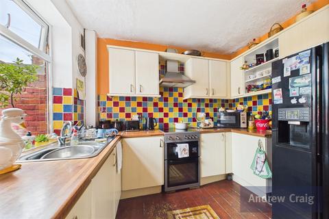 3 bedroom end of terrace house for sale, Howe Street, Hebburn