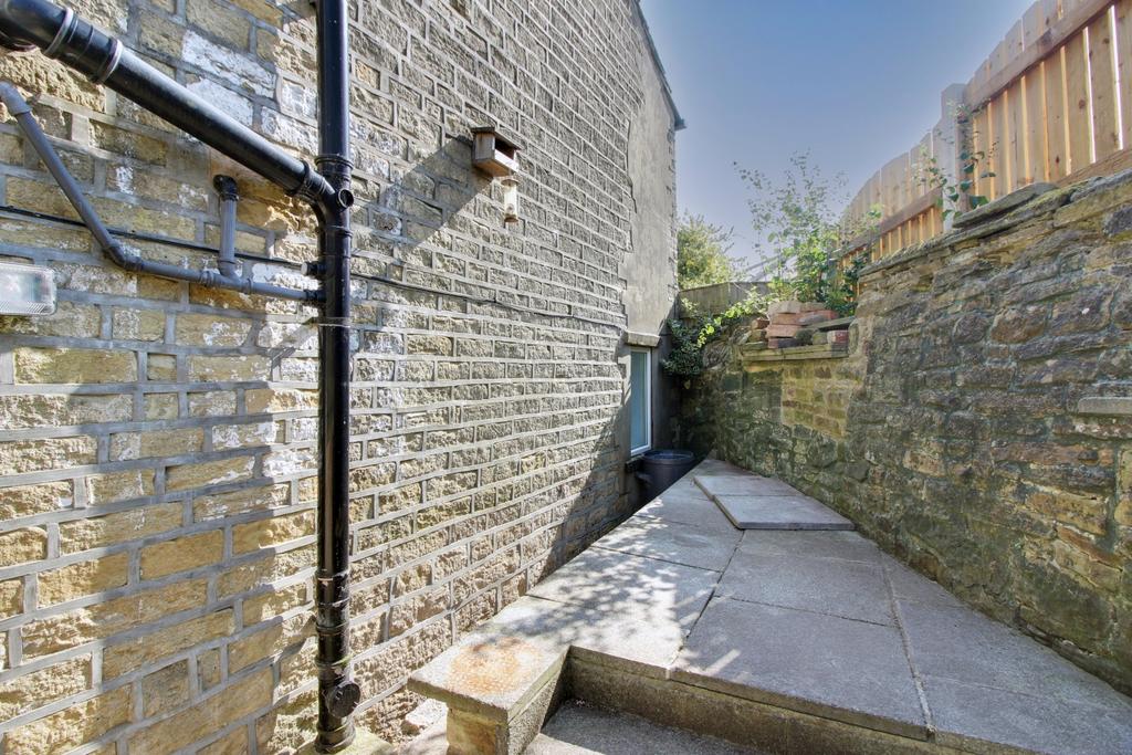 Garden to Side