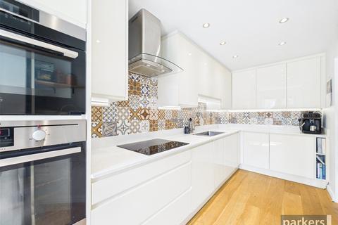 1 Dahlia, Woodley, Reading, RG5 4WR