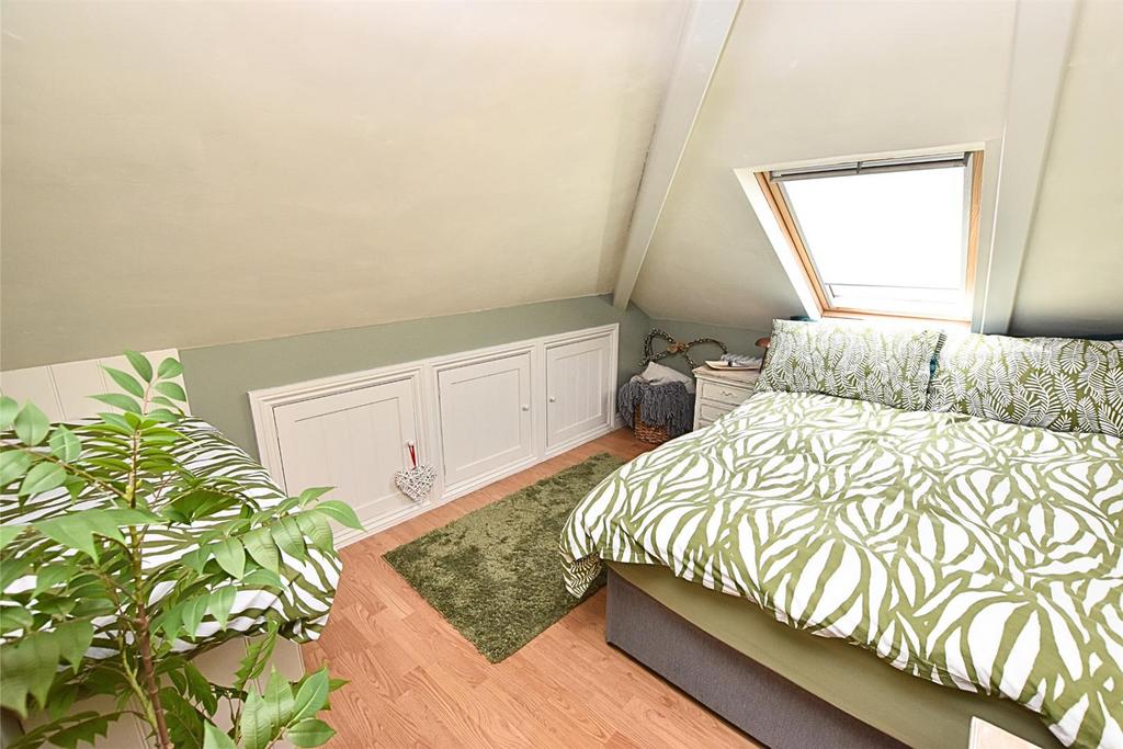 Roof room/bedroom
