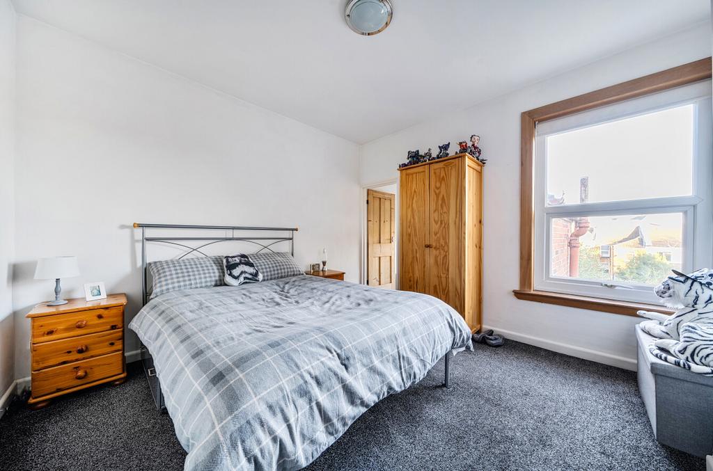 1393812-26-695d32...