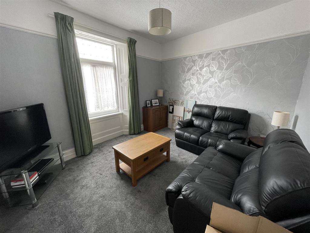 Lounge: