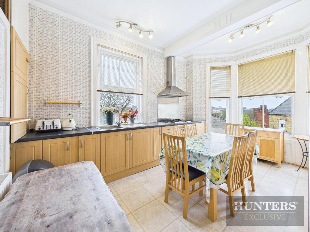 CAM05316 G0-PR0046-STILL024.jpg