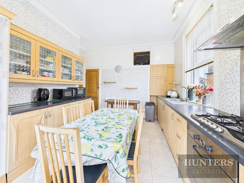 CAM05316 G0-PR0046-STILL025.jpg