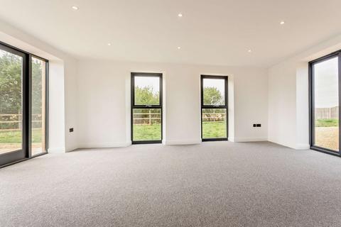 undefined, Lechlade, Gloucestershire, GL7