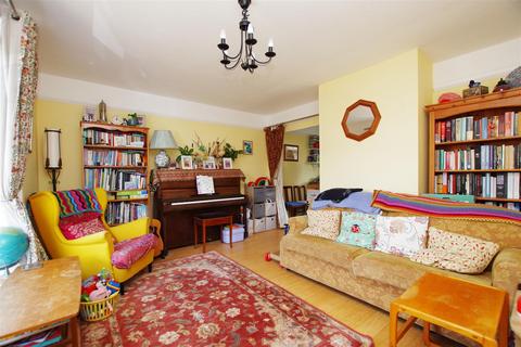 8 Alanbrooke Crescent, Swindon, SN2 1PU