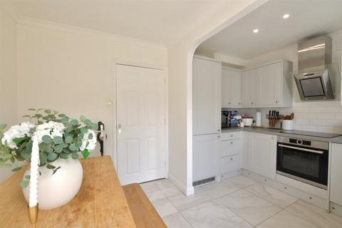 7 Lavender Close, South Ockendon, RM15 6TH