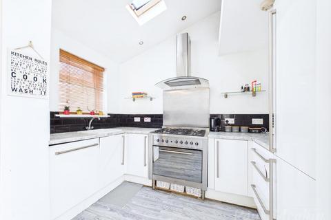 4 bedroom semi-detached house for sale, Old Farleigh Road, South Croydon