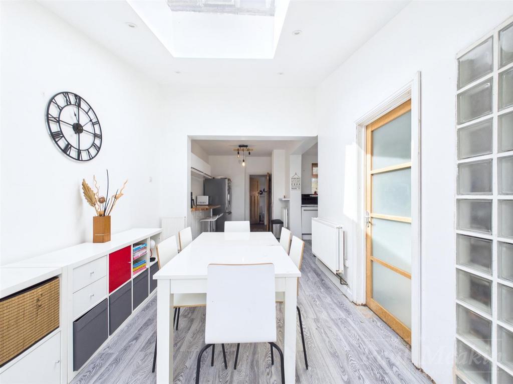 Breakfast Room