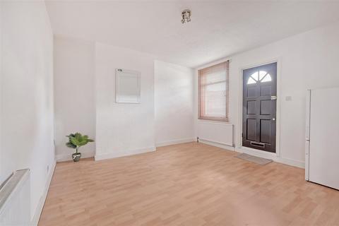 3 bedroom flat for sale, Billet Road, Walthamstow