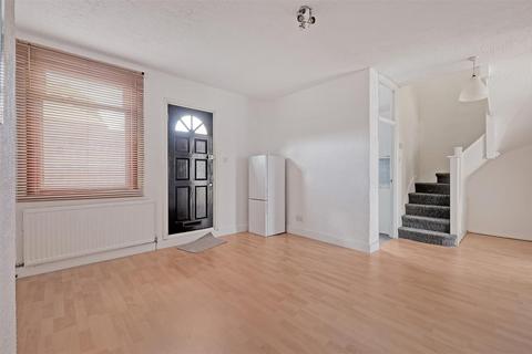 3 bedroom flat for sale, Billet Road, Walthamstow