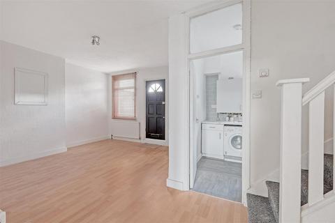 3 bedroom flat for sale, Billet Road, Walthamstow