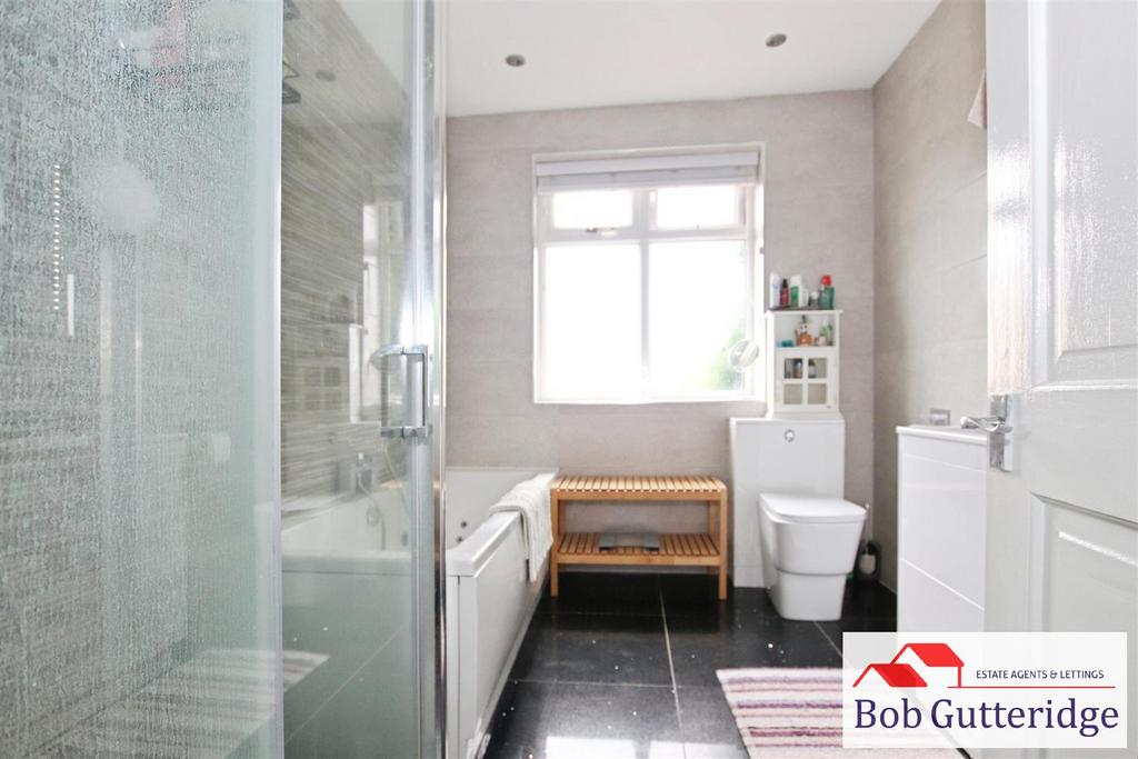 First floor four piece bathroom