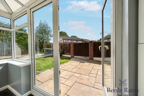 3 bedroom end of terrace house to rent, Beechfield Drive, Cheshire CW10