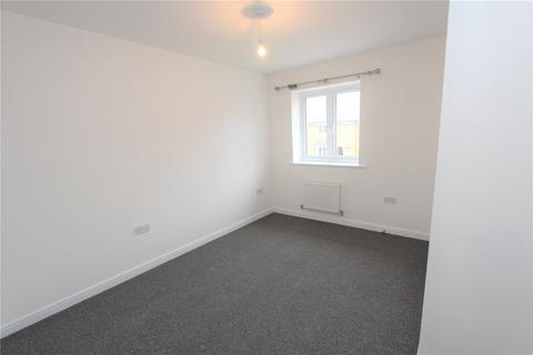 2 bedroom semi-detached house to rent, Hays Road, Kent DA12