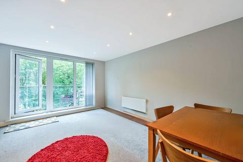 Victoria Way, Woking, GU21