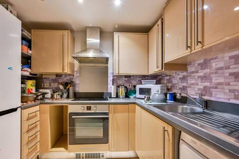 Victoria Way, Woking, GU21