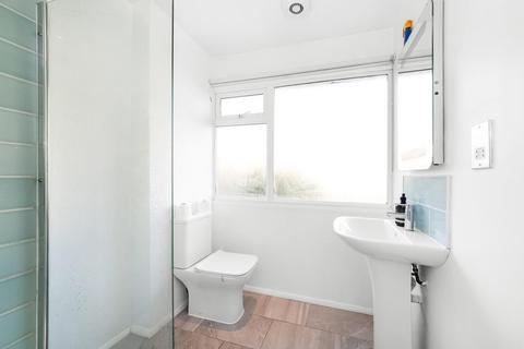 2 Buckleigh Way, London, SE19 2PZ