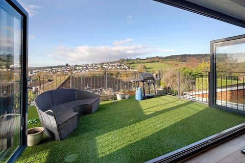 4 bedroom semi-detached house for sale, Admirals Walk, Teignmouth, TQ14