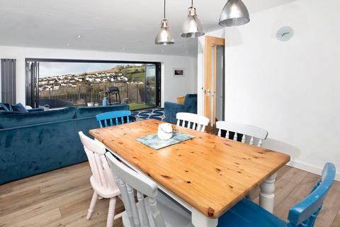4 bedroom semi-detached house for sale, Admirals Walk, Teignmouth, TQ14