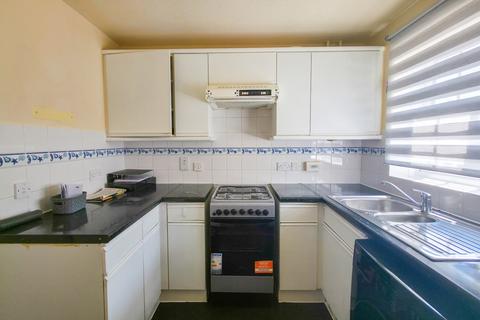 2 bedroom terraced house to rent, Waldstock Road, London, SE28