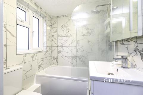 5 bedroom semi-detached house to rent, Appledore Avenue, Ruislip, HA4