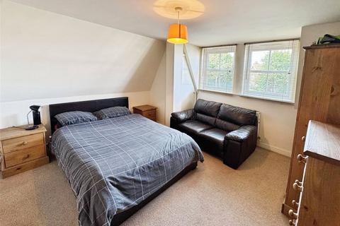 2 bedroom flat for sale, Cranford Avenue, Devon EX8