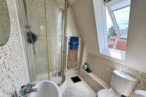 2 bedroom flat for sale, Cranford Avenue, Devon EX8